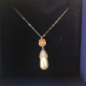 Swarovski R&J Pearl Pendant Necklace